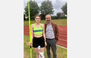 Record de Ligue cadette au javelot